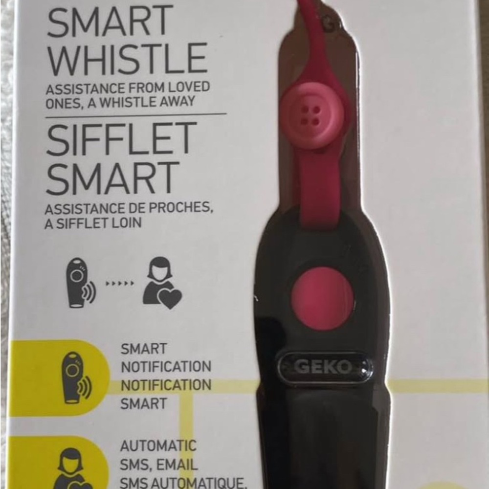 Geko Smart Whistle with Pink Button